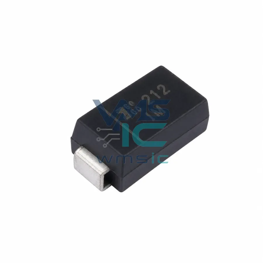 Unidirectional TVS Diode 15V 15.3A SMAJ15AQ-13-F SMA Package Package
