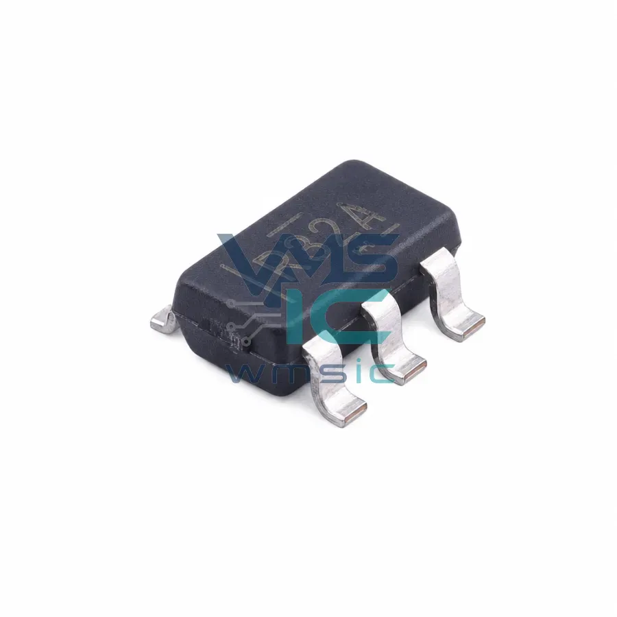 REF3212AIDBVR Series Voltage Reference 1.8V-5.5V 135uA 20ppm/C REF3212AIDBVR SOT-23-6 Package